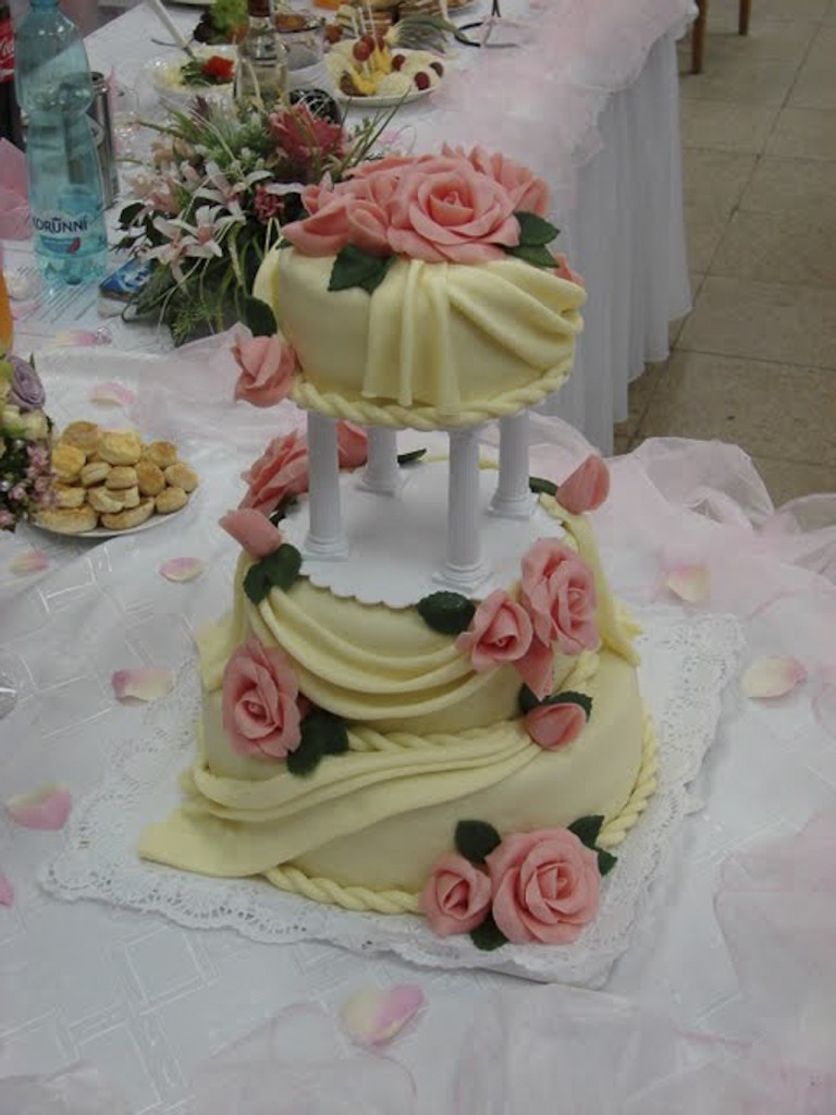 21 Hlavné Svadobné torty-22