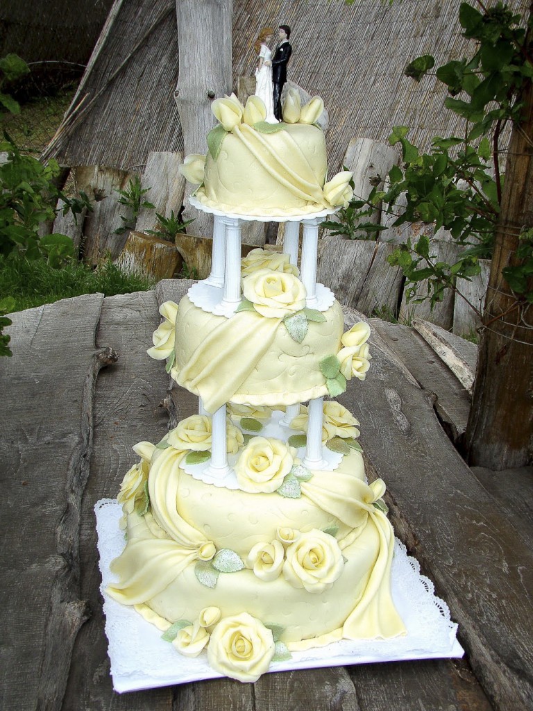 21 Hlavné Svadobné torty-33