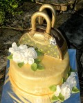 A 1.
Torta malá LV kabelka.
Cena : 65.00 €
20 rezová torta priemer 23 cm
