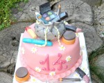 A - 16.
Torta približne 20 rezová s priemerom 23 cm
Cena : 60.00 €