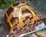 A 5.
Torta Dolce & Gabbana taška
Cena : 80.00 €
35 rezová torta