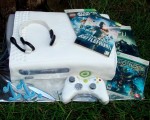 B 12.
XBOX360
Torta 35 rezová
Cena: 100.00 €